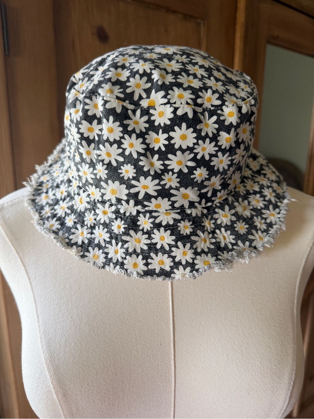 Reversible Kids Daisy Bucket Hat | Black Floral & Cream | Frayed Brim